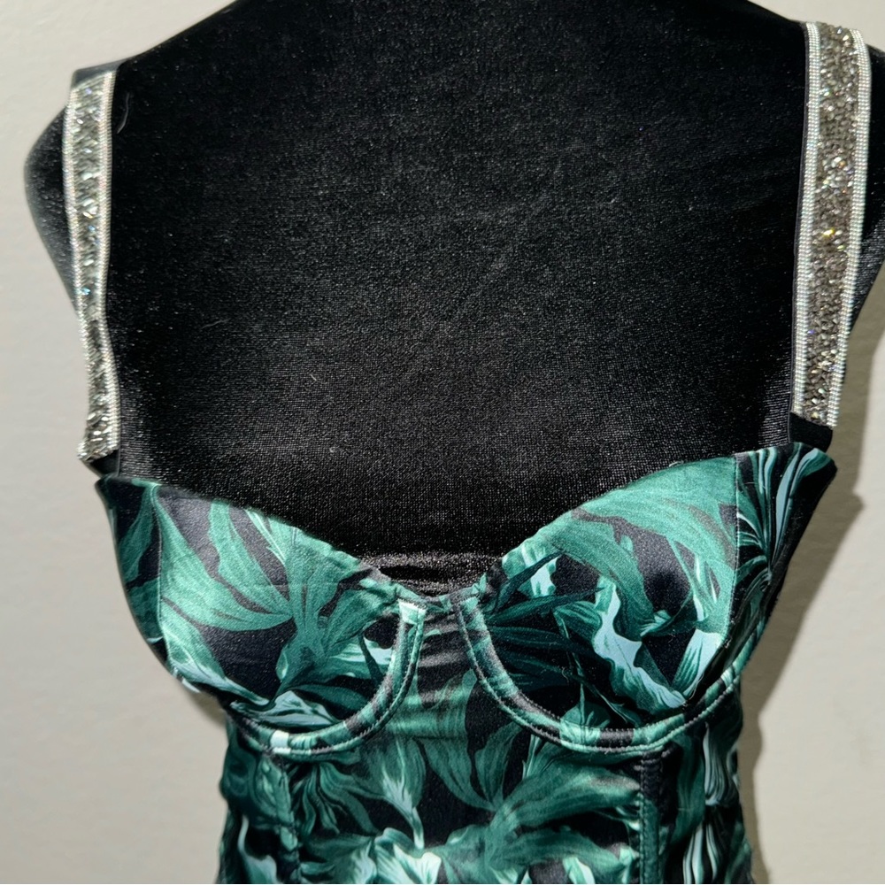 2 Vs Corsets - Picture 12 of 14